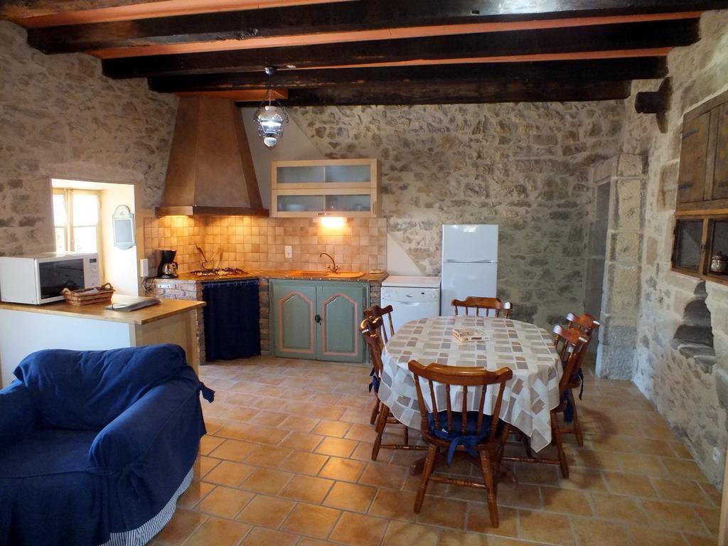 L'Oustal De Peiro Villa Le Bourg Bagian luar foto